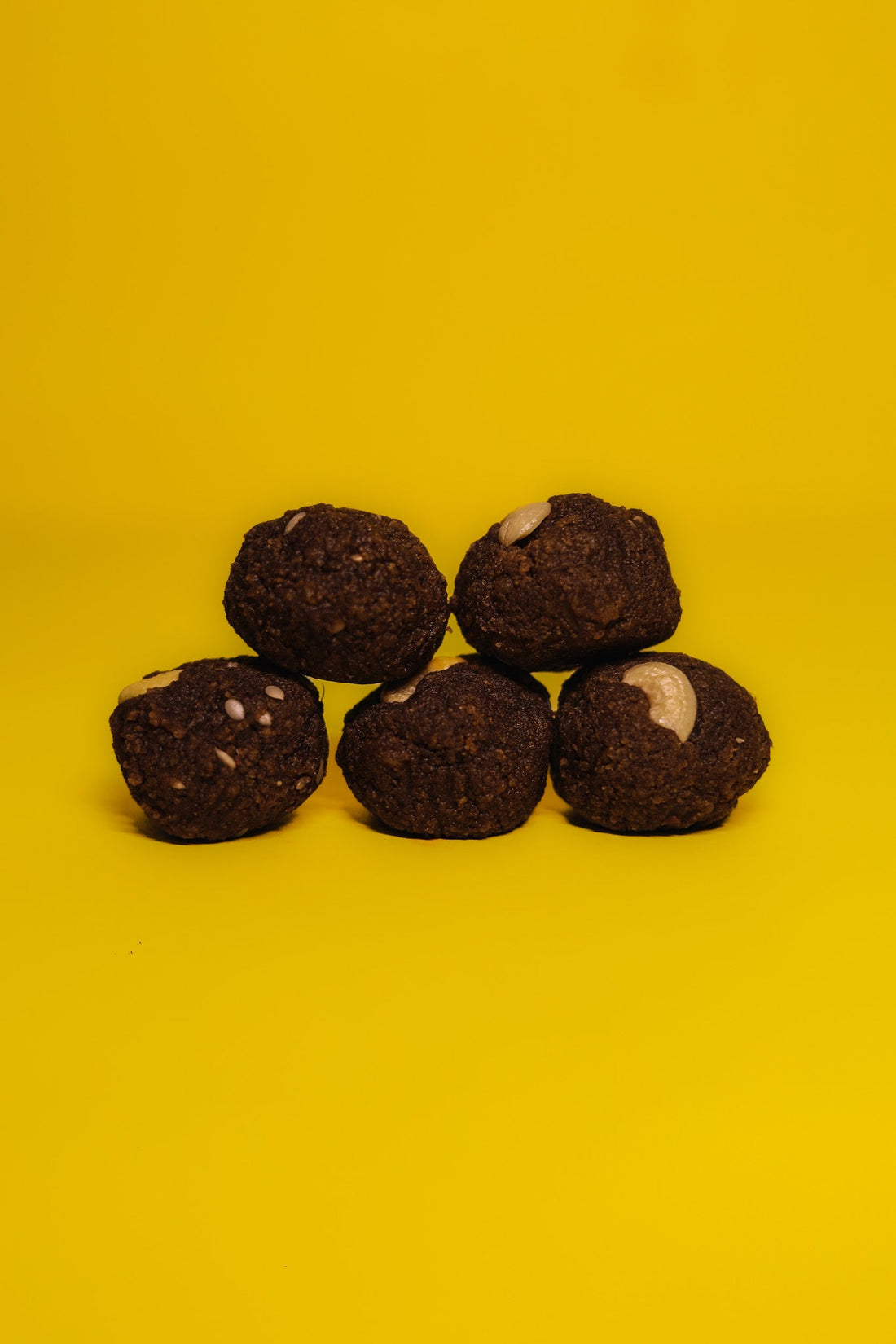 Healthy homemade Karupatti Laddu made with pure palm jaggery from Tamil Nadu